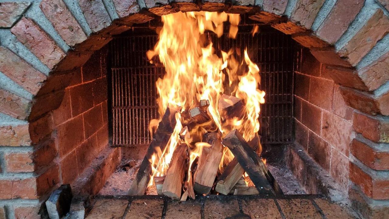 סובאטה Casa Rustic Feher & Fekete Vendeghazak מראה חיצוני תמונה
