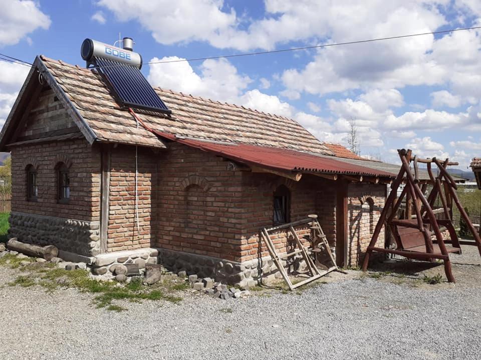 סובאטה Casa Rustic Feher & Fekete Vendeghazak מראה חיצוני תמונה
