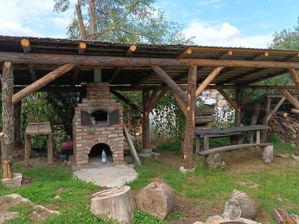 סובאטה Casa Rustic Feher & Fekete Vendeghazak מראה חיצוני תמונה